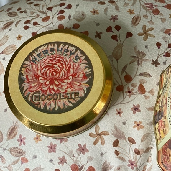 𝅺1995 Hershey’s Vintage Tin Box Collectible - Picture 7 of 7